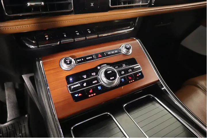 $37798 : Lincoln Aviator 2022 AWD Res image 8