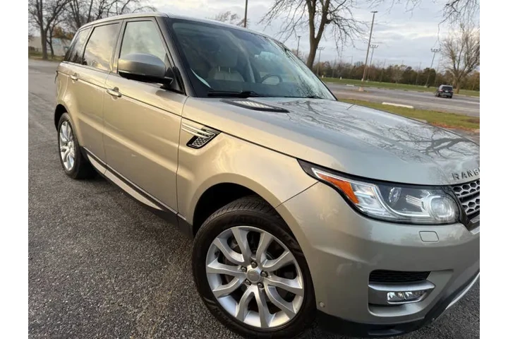 $13997 : 2014 Land Rover Range Rover S image 3