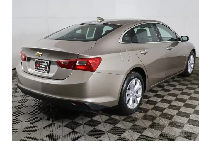 $20993 : Chevrolet Malibu 2024 LT 4dr image 8