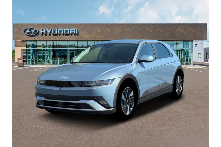 $32543 : Hyundai IONIQ 5 2026 SE 4dr image 1