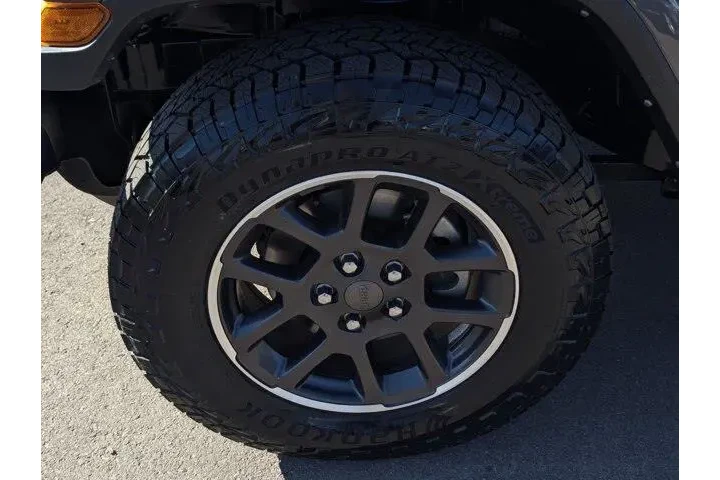 $31999 : Jeep Gladiator 2021 4x4 Over image 7