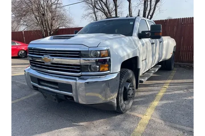 $33500 : Chevrolet Silverado 3500HD 2 image 1