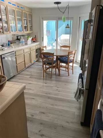 HARDWOOD FLOORS image 1