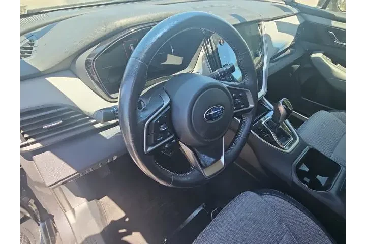 $21000 : Subaru Outback 2022 AWD Prem image 2