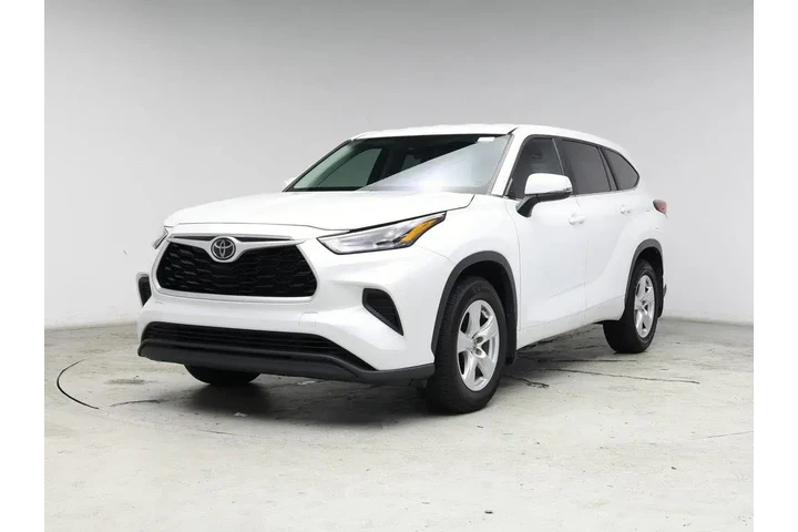 $33998 : Toyota Highlander 2023 AWD X image 4