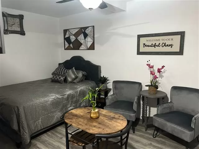 $1500 : Nice and Cozy Studio (Fontana) image 1