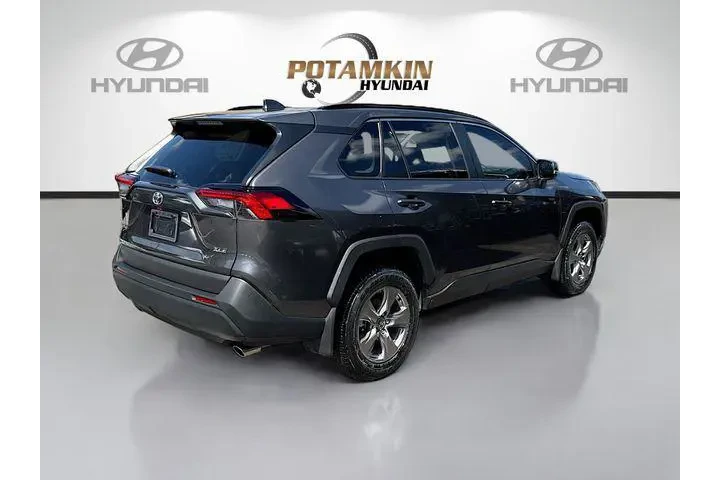 $27699 : Toyota RAV4 2024 XLE 4dr SUV image 5