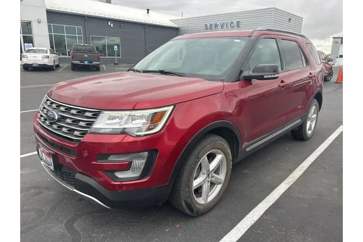 $17995 : Ford Explorer 2017 AWD XLT 4 image 1