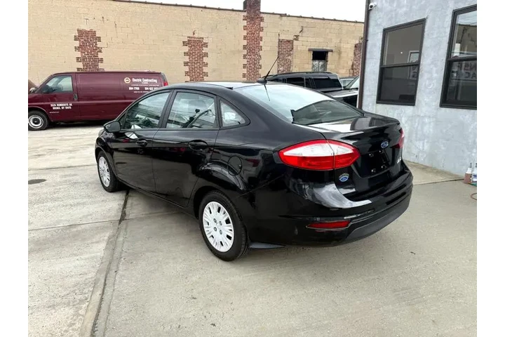 $4995 : 2014 Fiesta S Sedan image 3