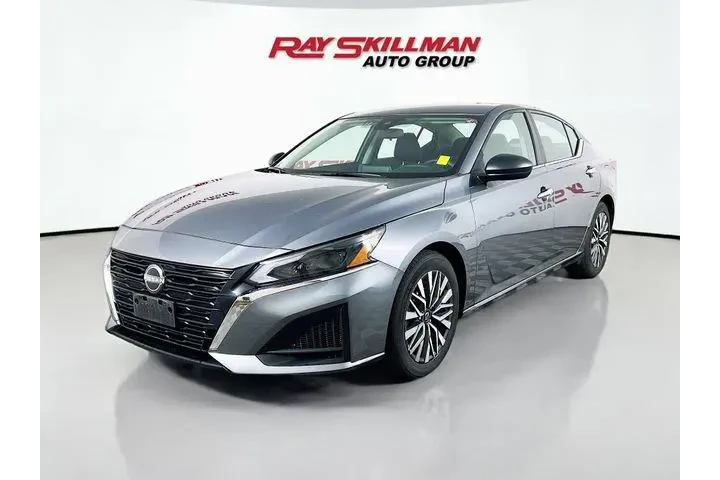 $21975 : Nissan Altima 2024 2.5 SV 4d image 3