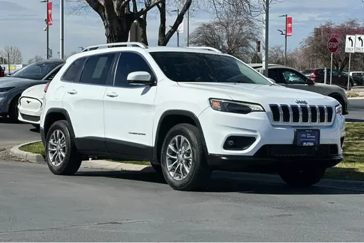 $17995 : Jeep Cherokee 2019 4x4 Latit image 9