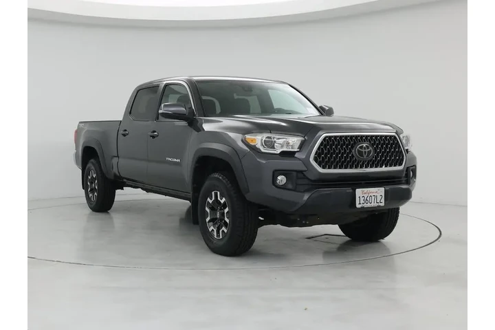 $32998 : Toyota Tacoma 2018 4x4 SR5 V image 1