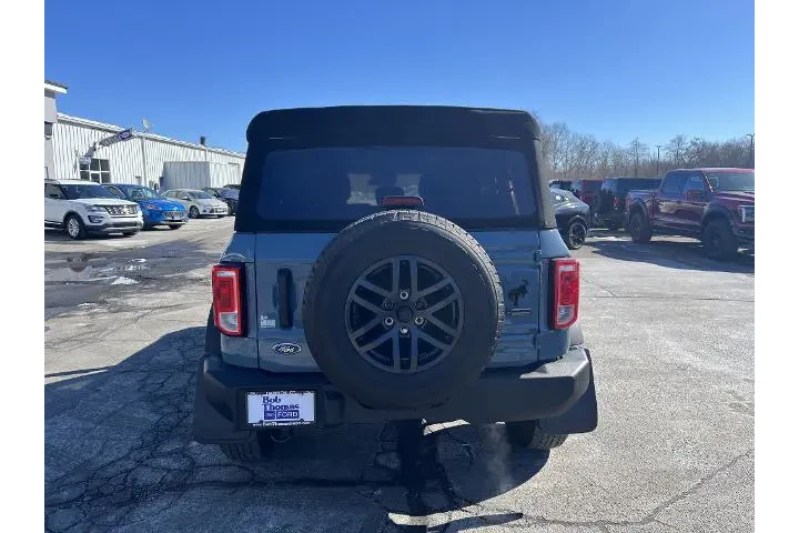 $35988 : Ford Bronco 2023 4x4 Base 4d image 4