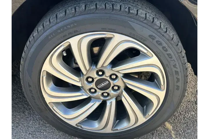 $17995 : Lincoln Navigator 2022 4x2 R image 7