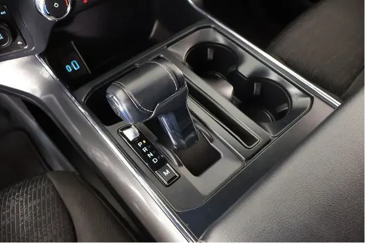 $39812 : Ford F-150 2022 4x4 XLT 4dr image 9