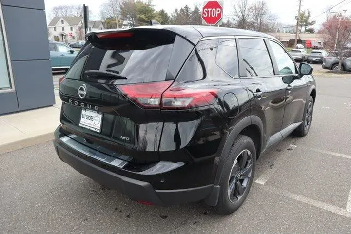 $23523 : Nissan Rogue 2025 AWD SV 4dr image 6
