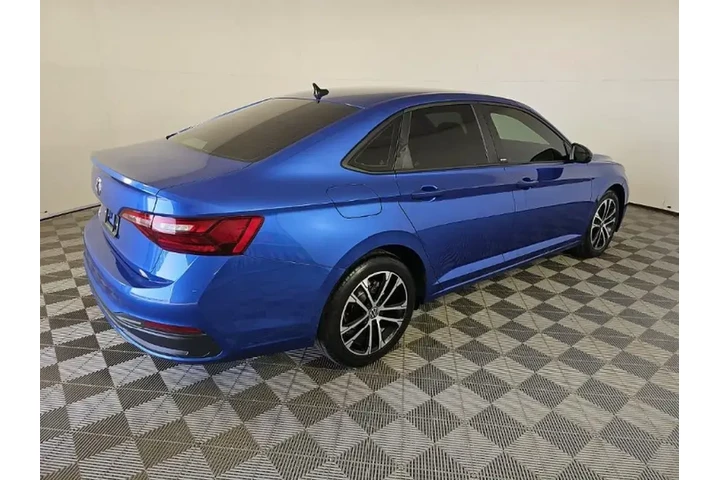 $17290 : Volkswagen Jetta 2024 Sport image 4