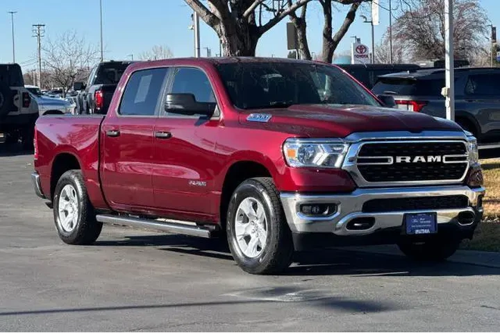 $36995 : Ram 1500 2024 4x4 Big Horn 4 image 9