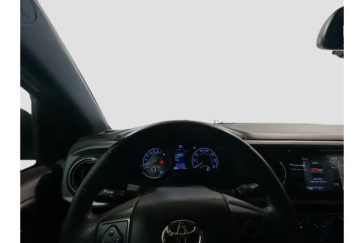 $26249 : Toyota Tacoma 2018 4x2 TRD S image 7