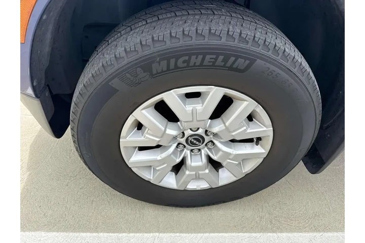 $26980 : Nissan Frontier 2023 4x2 SV image 2