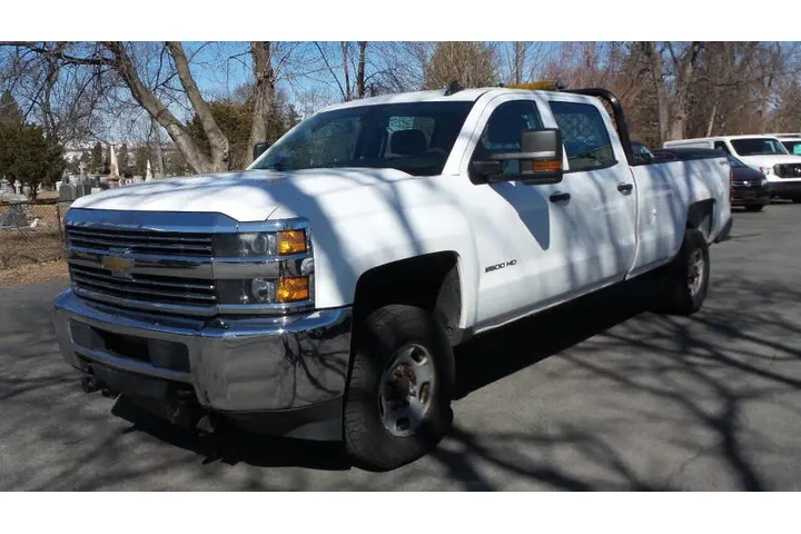 $12900 : 2015 Silverado 2500HD Work Tr image 2