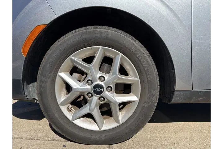 $14987 : Kia Soul 2024 S 4dr Crossove image 6