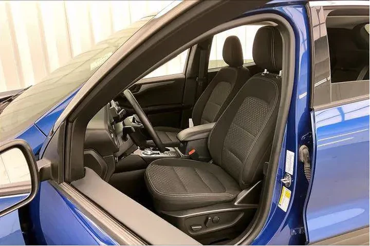 $23490 : Ford Escape 2023 AWD Active image 8