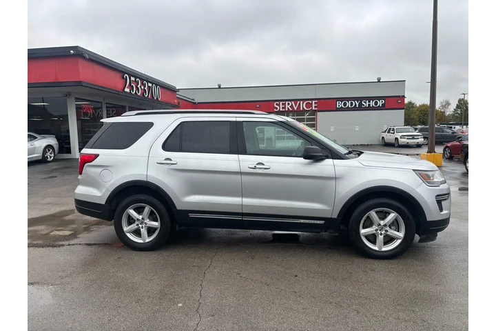 $10980 : 2019 Explorer XLT FWD image 1