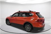 $18668 : Pre-Owned 2019 Tiguan 2.0T SE thumbnail