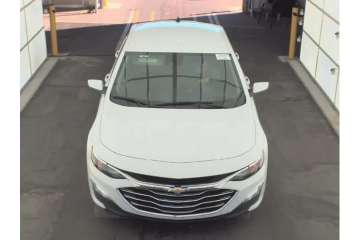 $16993 : Chevrolet Malibu 2024 LS 4dr image 2