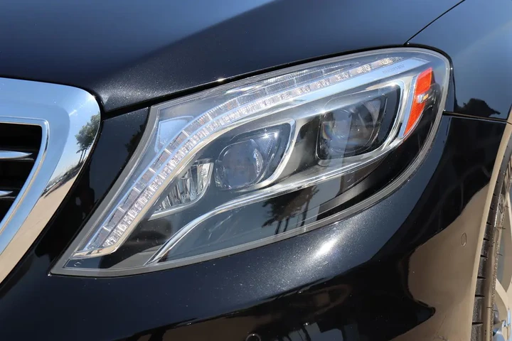 $43558 : 2015 S 63 AMG 4MATIC Sedan image 8