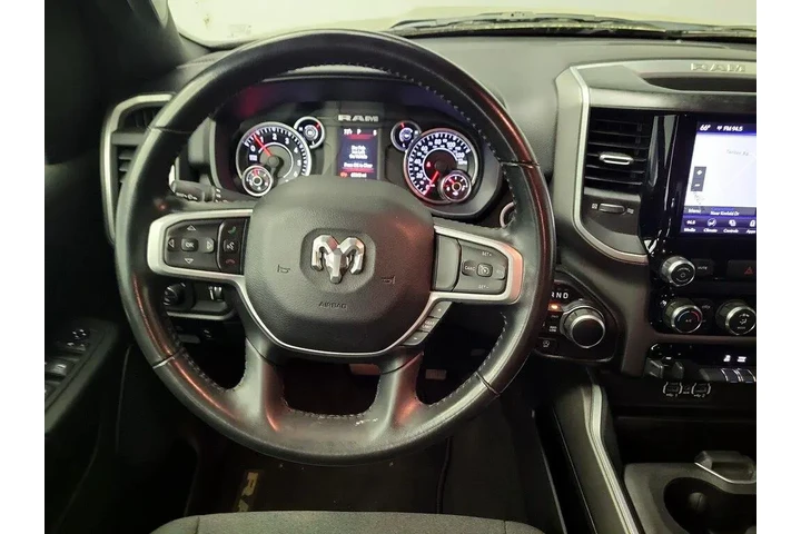 $32998 : Ram 1500 2021 4x4 Big Horn 4 image 10