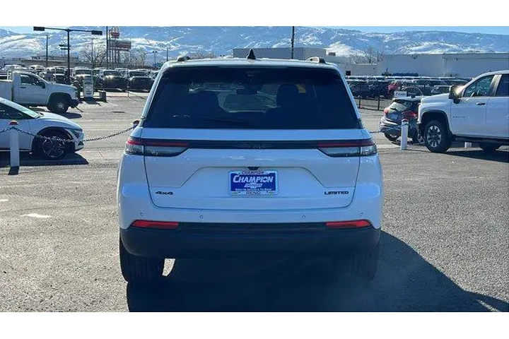 $35984 : Jeep Grand Cherokee 2023 4x4 image 6