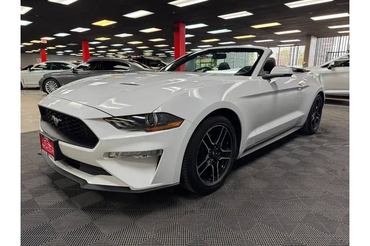$22488 : Ford Mustang 2019 EcoBoost 2 image 8
