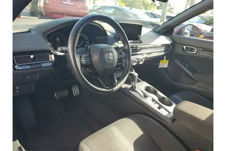 Honda Civic 2024 Sport 4dr S image 10