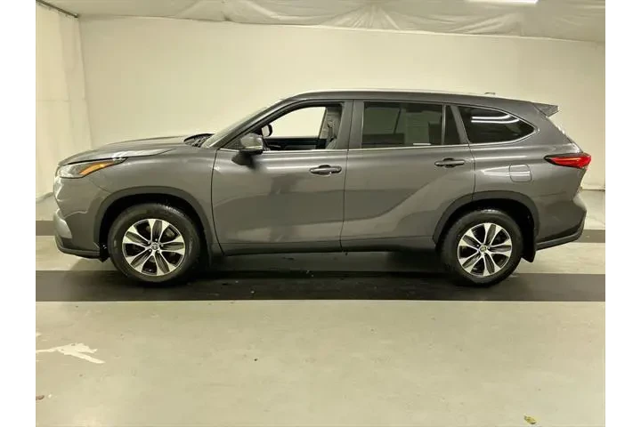 $35000 : Toyota Highlander 2023 AWD X image 6