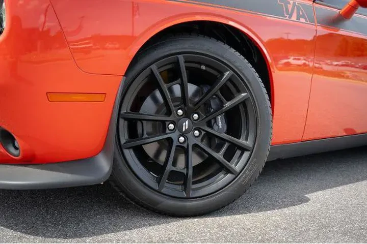 $36987 : Dodge Challenger 2021 R/T 2d image 7