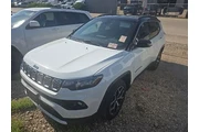 $22611 : Jeep Compass 2025 4x4 Limite thumbnail