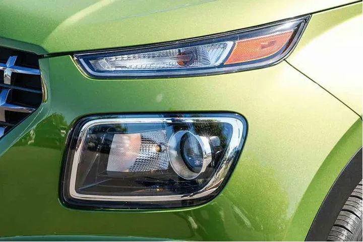 $20491 : Hyundai VENUE 2023 SEL 4dr C image 8