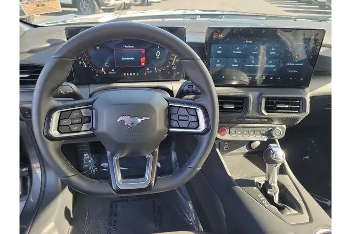 $35010 : Ford Mustang 2026 EcoBoost P image 4