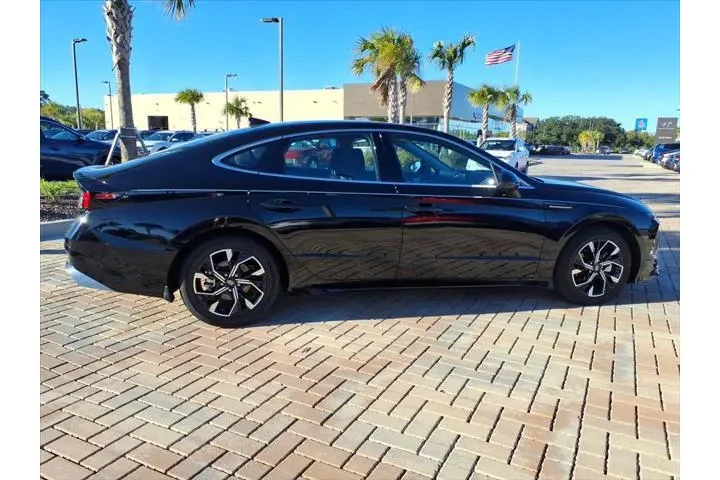 $27990 : Hyundai SONATA 2024 SEL 4dr image 2