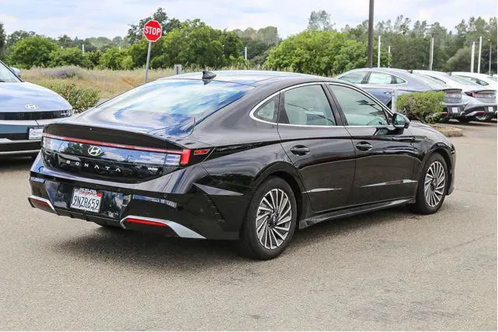$29991 : Hyundai SONATA Hybrid 2024 L image 5