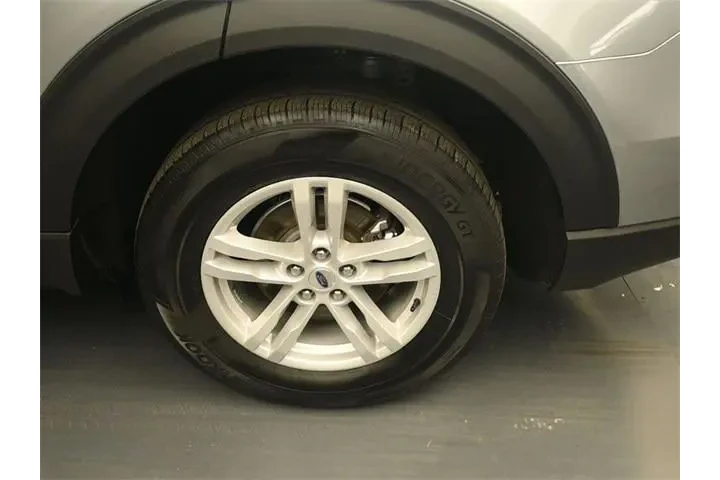 $32046 : Ford Explorer 2023 AWD XLT 4 image 9