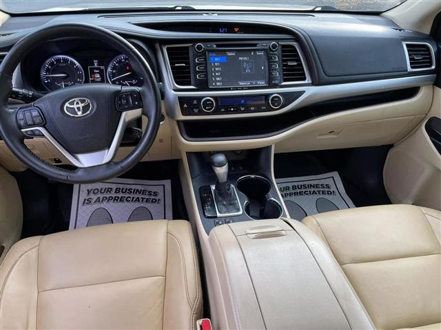 $19900 : 2016 TOYOTA HIGHLANDER2016 TO image 8