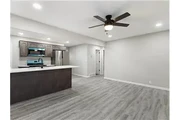 $1100 : Rental property with 2 bedro thumbnail