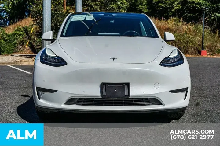 $31920 : Tesla Model Y 2022 AWD Long image 10