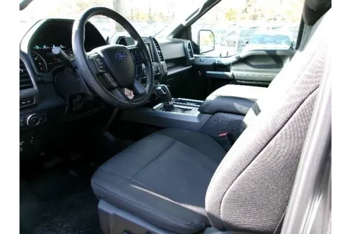 $30996 : Ford F-150 2019 4x4 XLT 4dr image 8