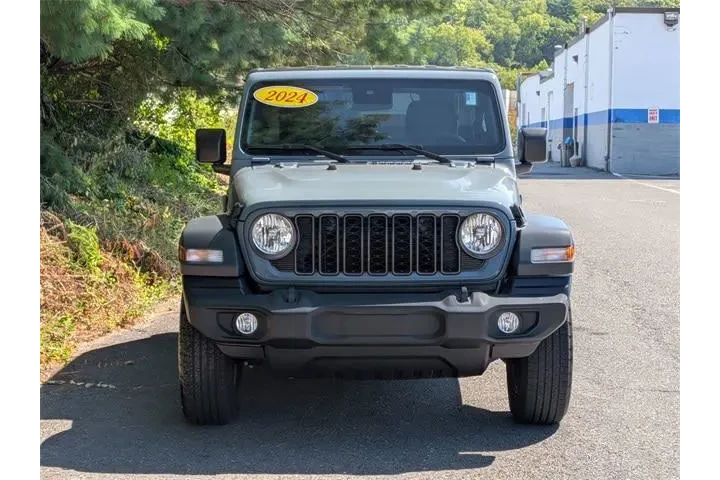 $34989 : Jeep Wrangler 2024 4x4 Sport image 2