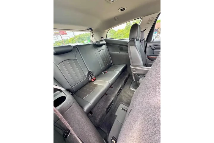 $9900 : 2013 Traverse LTZ image 10