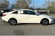 $22990 : Hyundai ELANTRA Hybrid 2025 thumbnail